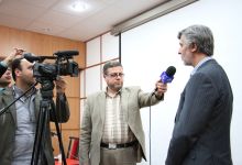 گزارش تصویری ازهمایش سم،ارگانیک،تراریخته با حضور دکتر قره یاضی و دکتر تولایی دردانشگاه